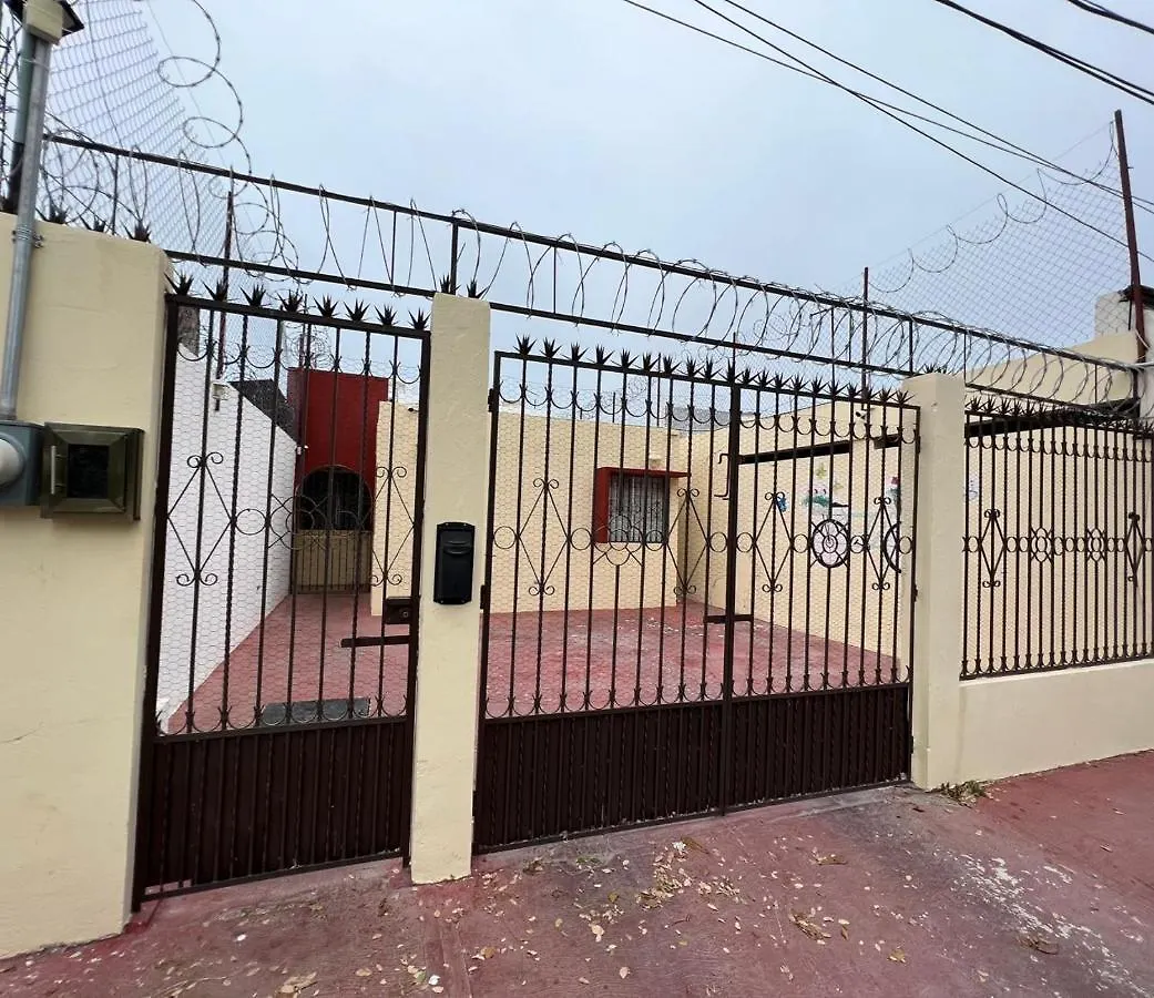 Casa Kirichna Cerca De Centro Comercial Y Airport Chetumal
